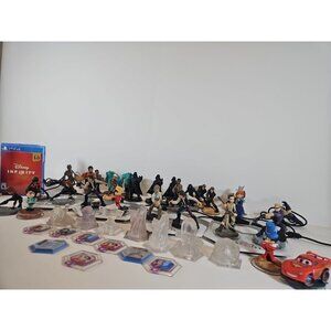 Disney Infinity Huge Lot 27 Figures + Crystals + Pins + 2.0 3.0 Game + Pads